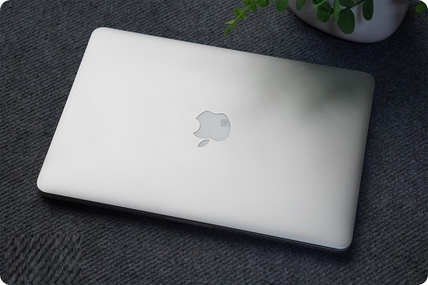 Đánh giá Macbook Pro 2015 MF839 i5 