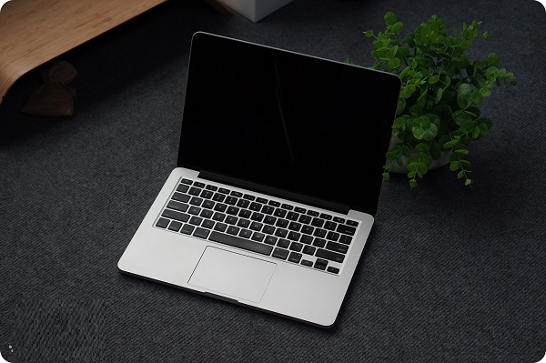 Đánh giá Macbook Pro 2015 MF839 i5