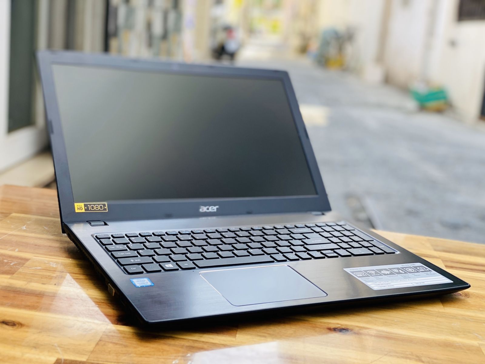 Đánh giá chi tiết Laptop Acer E5 576G 