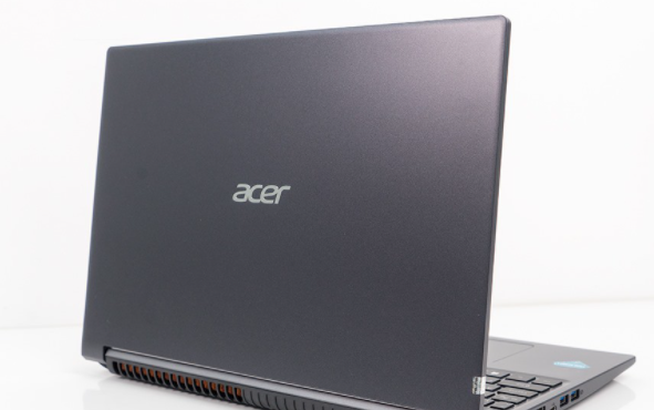 Đánh giá chi tiết Laptop Acer Aspire A715 