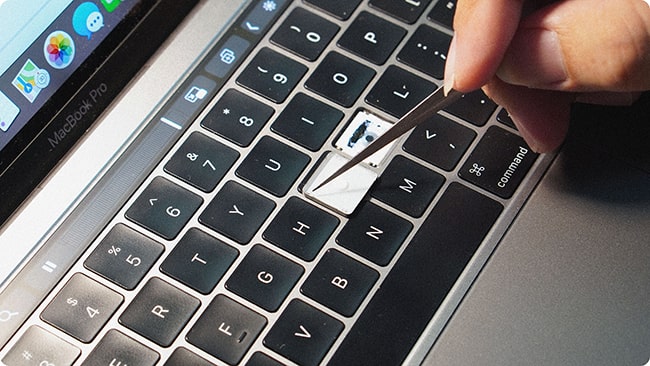 lắp keycap vào bàn phím macbook