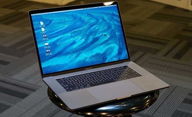 Macbook Pro sở hữu kích thước 15 inch
